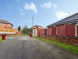 Side street- click for photo gallery